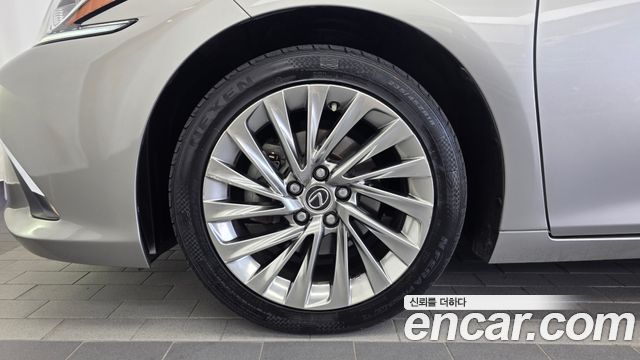Lexus ES из Кореи Encar