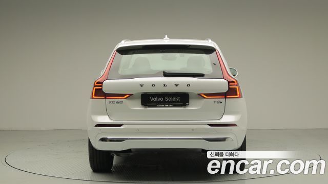 Volvo XC60 T8 Ultra Bright — пробег 421 км — фото 4 из 5