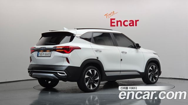 Kia Seltos из Кореи Encar