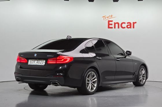 BMW 5-Series 520d xDrive M Sport Package Plus — пробег 194 359 км — фото 2 из 5