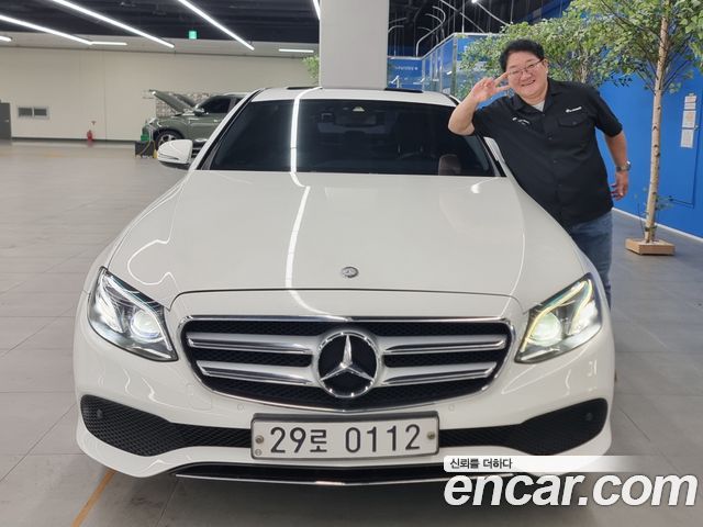 Mercedes-Benz E-Class из Кореи Encar