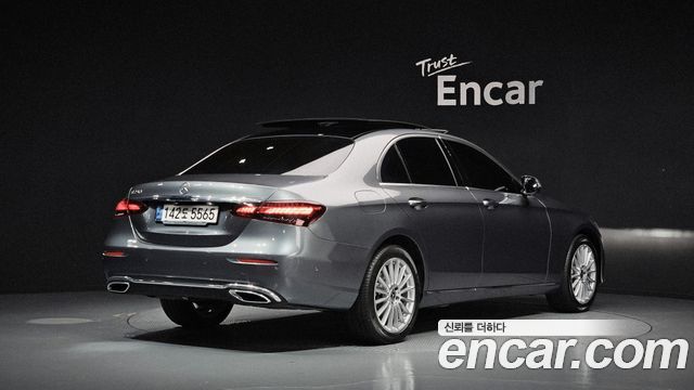 Mercedes-Benz E-Class из Кореи Encar