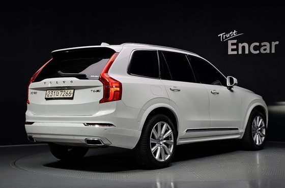 Volvo XC90 T6 Inscription — пробег 77 591 км — фото 2 из 5
