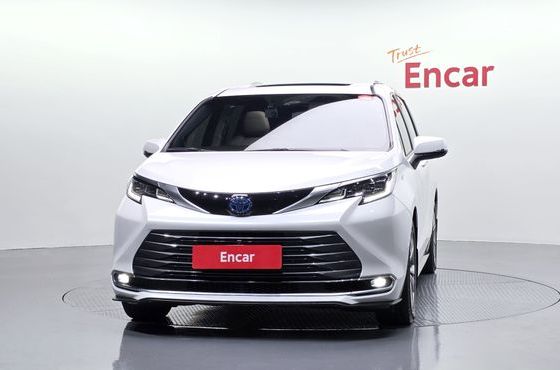 Toyota Sienna 2.5 Hybrid 2WD — пробег 36 443 км — фото 3 из 5