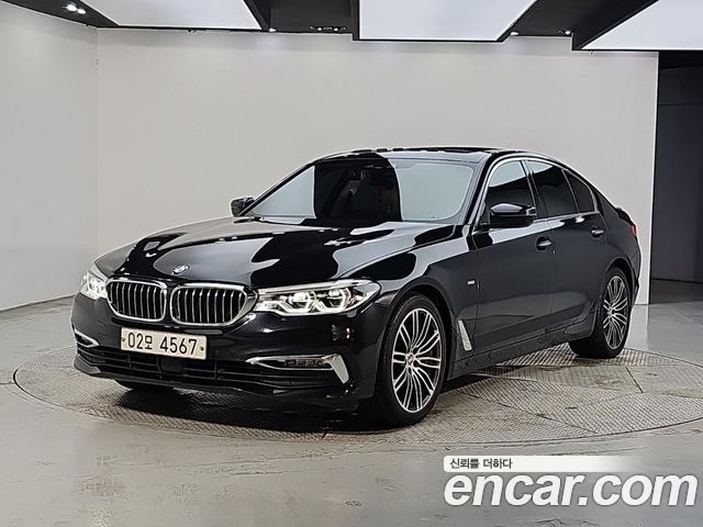 BMW 5-Series 520d Luxury Special Edition — пробег 210 000 км — фото 1 из 5