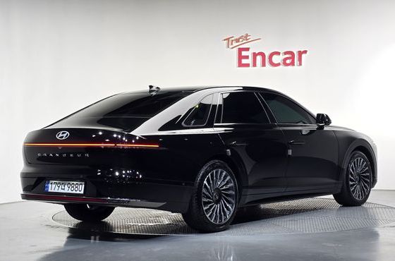 Hyundai Grandeur Calligraphy — пробег 17 190 км — фото 2 из 5