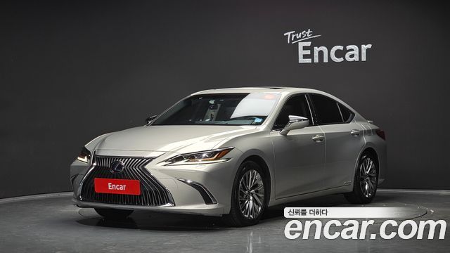 Lexus ES Executive — пробег 66 763 км — фото 1 из 5