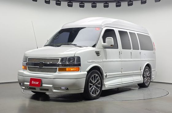 Chevrolet Express Van 5.3 AWD — пробег 107 345 км — фото 1 из 5