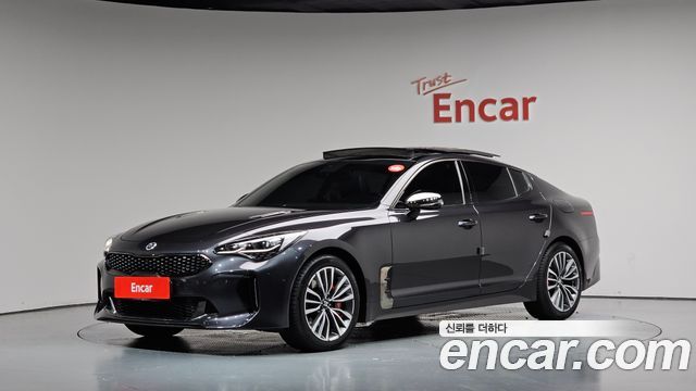 Kia Stinger 2.0 Turbo AWD Dream Edition — пробег 102 017 км — фото 1 из 5