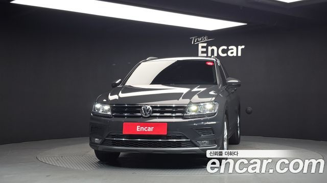 Volkswagen Tiguan 2.0 TDI Premium — пробег 228 528 км — фото 3 из 5