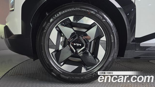 Kia EV5 Long Range 2WD Earth — пробег 865 км — фото 5 из 5