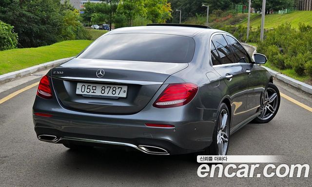 Mercedes-Benz E-Class E300 AMG Line — пробег 40 270 км — фото 2 из 5