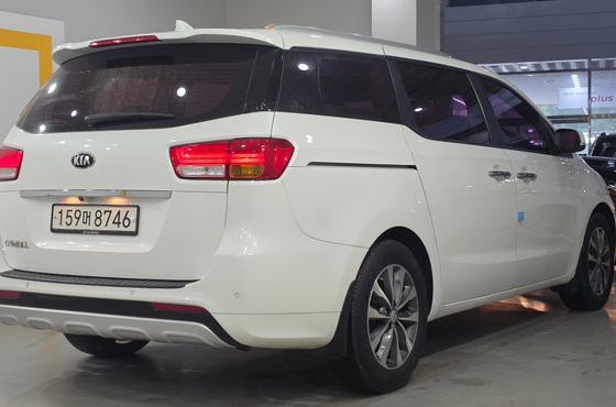 Kia Carnival 9-seater Luxury — пробег 155 996 км — фото 4 из 5