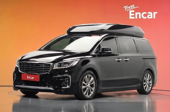 Kia Carnival 9-Seater Hi-Limousine Prestige — пробег 122 270 км — фото 1 из 5