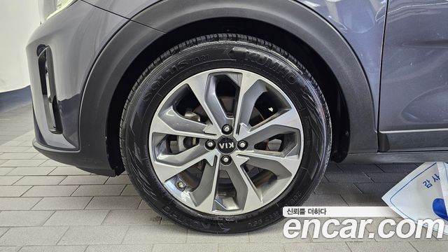 Kia Stonic из Кореи Encar