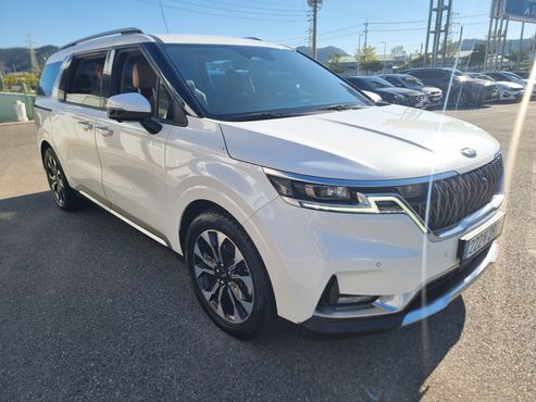 Kia Carnival Diesel 9-Seater Noblesse — пробег 117 000 км — фото 3 из 5