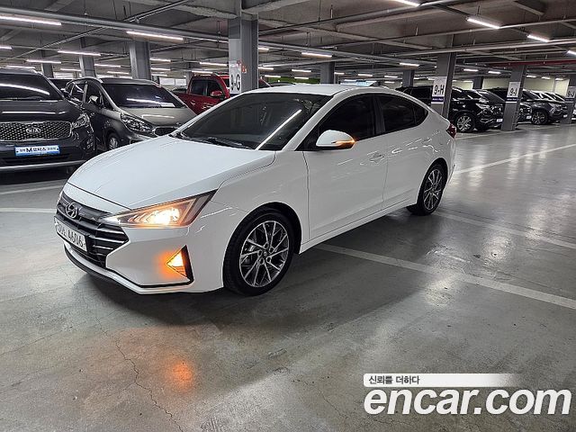 Hyundai AVANTE 1.6 Style — пробег 167 392 км — фото 1 из 5