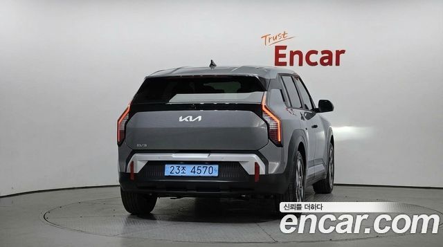 Kia EV3 Long Range 2WD AIr — пробег 3 199 км — фото 4 из 5