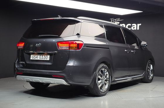 Kia Carnival 9-seater Noblesse — пробег 85 084 км — фото 2 из 5