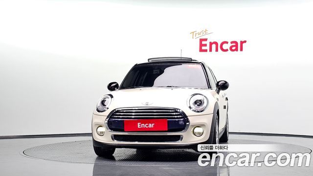 Mini Cooper 5Door HIGH 3rd — пробег 137 419 км — фото 3 из 5