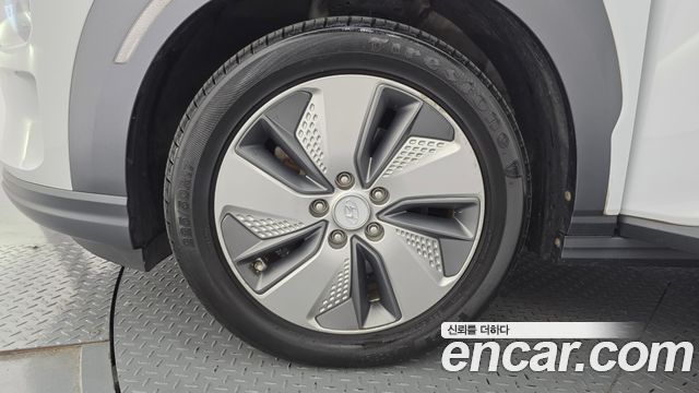 Hyundai Kona Premium — пробег 156 671 км — фото 5 из 5