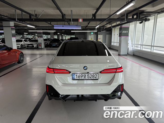 BMW 5-Series 520i M Sport — пробег 17 100 км — фото 4 из 4