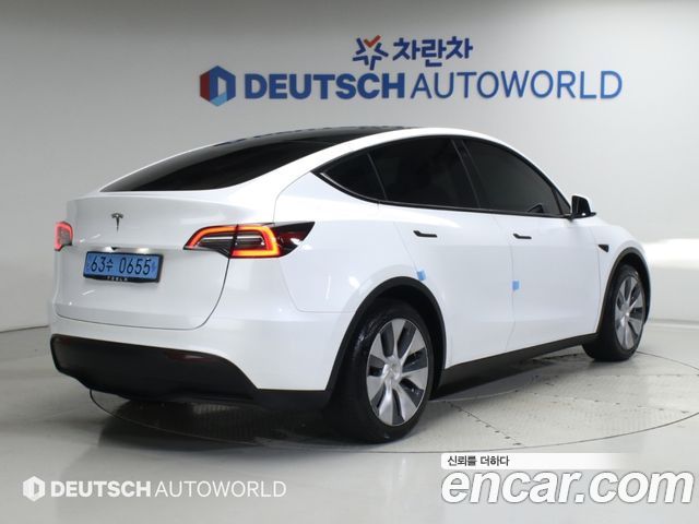 Tesla Model Y RWD — пробег 48 639 км — фото 2 из 5