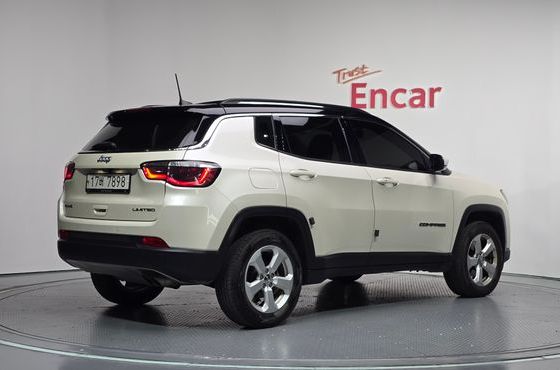 Jeep Compass 2.4 Limitied AWD — пробег 87 149 км — фото 2 из 5