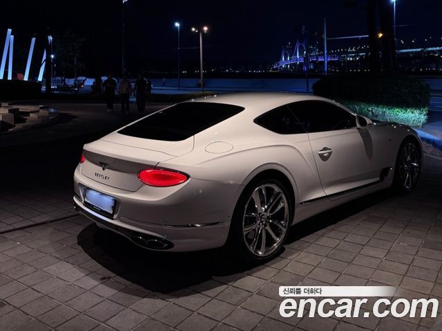 Bentley Continental 4.0 GT — пробег 41 300 км — фото 2 из 5