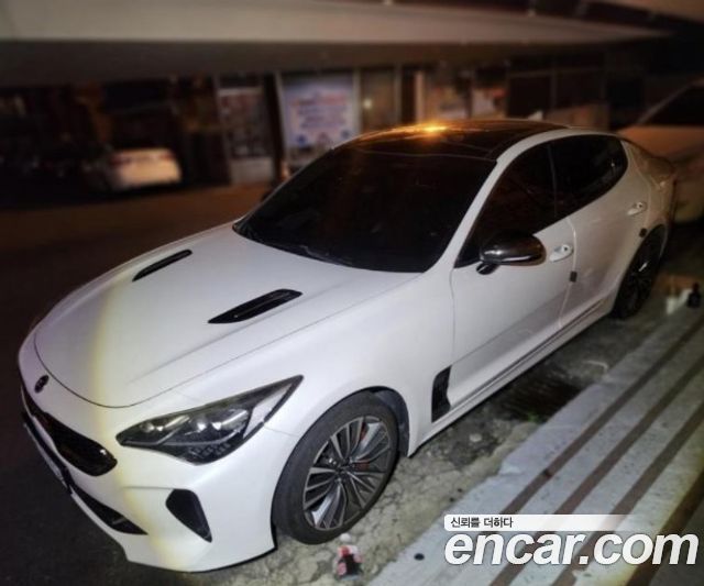 Kia Stinger 2.2 Diesel 2WD Dream Edition — пробег 104 967 км — фото 1 из 5