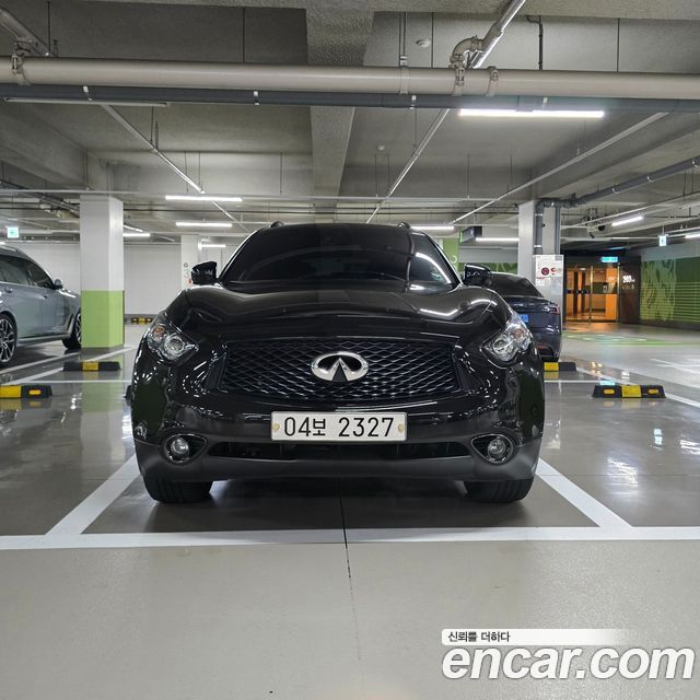 Infiniti QX70 3.7 AWD — пробег 146 950 км — фото 3 из 5