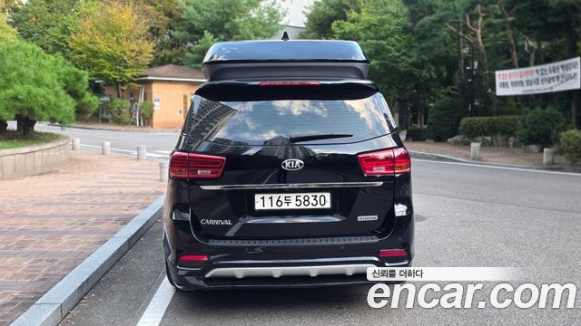 Kia Carnival из Кореи Encar
