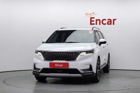 Kia Carnival Gasoline 9-Seater Prestige — пробег 42 055 км — фото 3 из 5