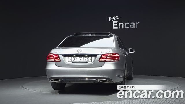 Mercedes-Benz E-Class E300 4MATIC Avantgarde — пробег 128 389 км — фото 4 из 5