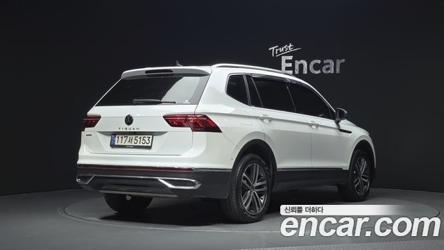 Volkswagen Tiguan 2.0 TSI Prestige — пробег 143 358 км — фото 2 из 5