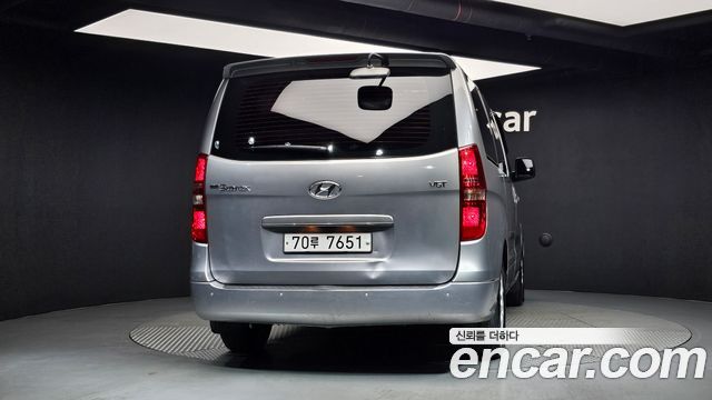 Hyundai Starex 12-Seater Wagon CVX Luxury — пробег 151 274 км — фото 4 из 5
