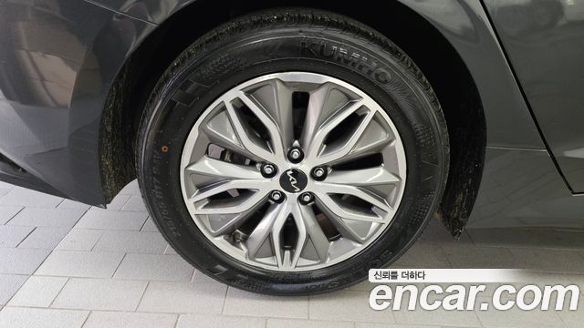 Kia K5 из Кореи Encar