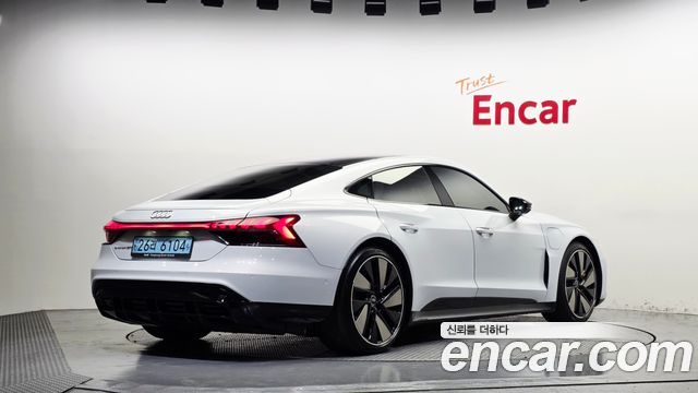Audi e-tron GT из Кореи Encar