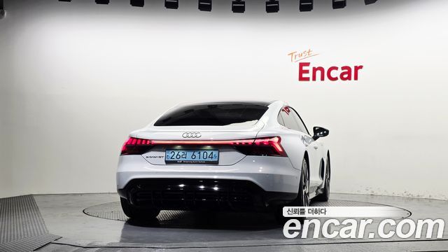 Audi e-tron GT из Кореи Encar