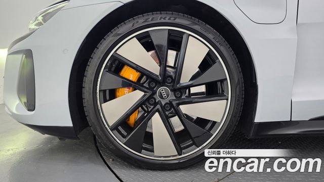 Audi e-tron GT из Кореи Encar