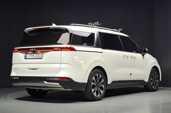 Kia Carnival Diesel 9-Seater Signature — пробег 77 859 км — фото 2 из 5