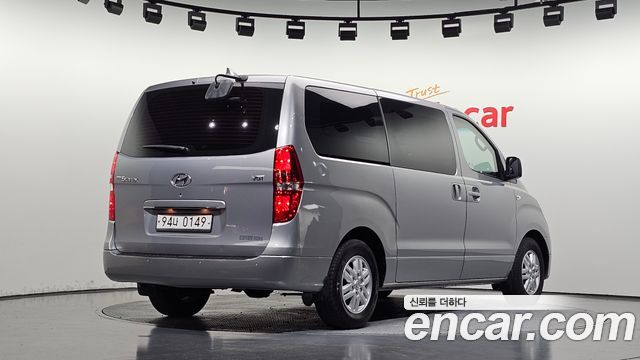 Hyundai Starex 3-Seater VAN Smart — пробег 201 498 км — фото 2 из 5