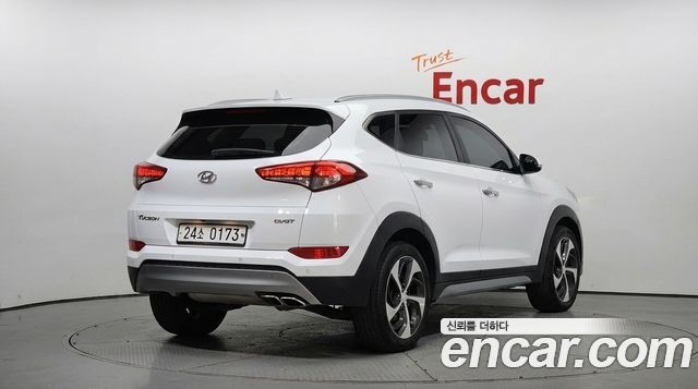 Hyundai Tucson Diesel 2.0 2WD Modern Special — пробег 188 878 км — фото 2 из 5