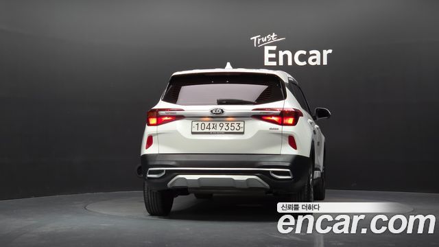 Kia Seltos из Кореи Encar