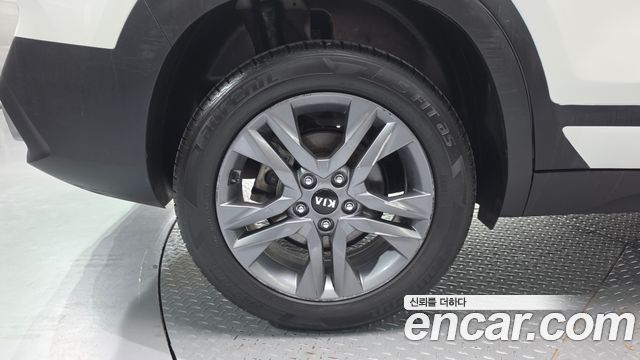 Kia Seltos из Кореи Encar