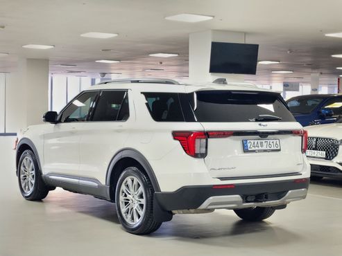 Ford Explorer 2.3 Platinum 4WD — пробег 45 138 км — фото 2 из 5