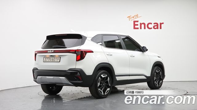 Kia Seltos из Кореи Encar