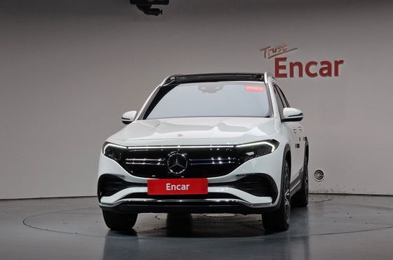 Mercedes-Benz EQB EQB300 4MATIC AMG Line — пробег 63 937 км — фото 3 из 5