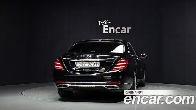 Mercedes-Benz S-Class Maybach S560 4MATIC — пробег 119 950 км — фото 4 из 5
