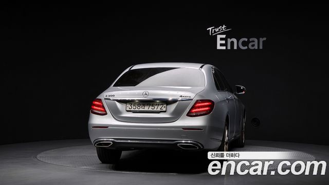 Mercedes-Benz E-Class из Кореи Encar